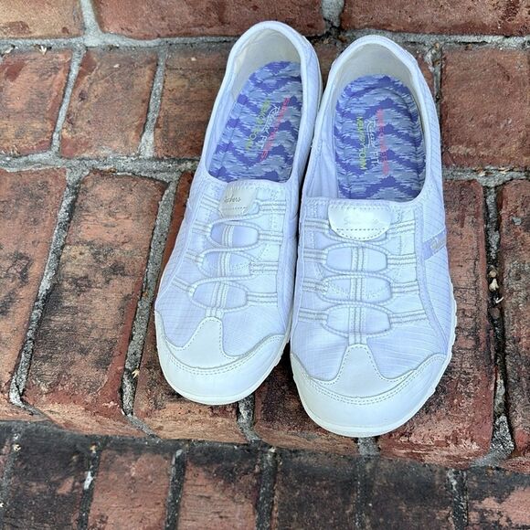 Sketchers White Relaxed Fit Memory Foam - Picture 6 of 7